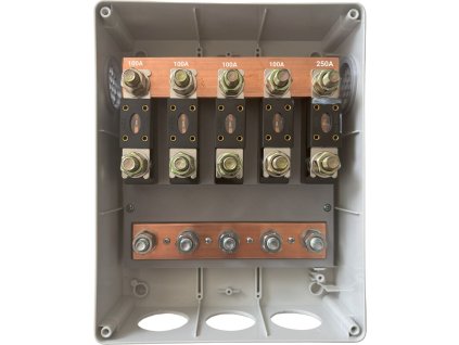 Bateriová sběrnice pro 4 baterie a 1 měnič včetně externího odpojovače