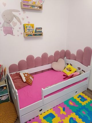 Ďalšia veľmi podarená montáž našich čalúnených panelov za posteľ 🥰 ďakujeme Klaudii za fotky 🫶 ak chcete aj vy podobné...