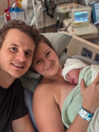 David Kämpf je dvojnásobným tatínkem! 👶🏻🍼 Ve čtvrtek 19. března se jemu a manželce Elišce narodila dcera Isabella. 🎀...