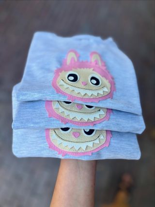 Dorazila nová várka 98 - 158 príšeriek na Kvačalovú 10. #squeaky #tshirt