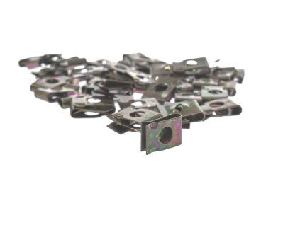 PIT01705 Matica plechová pod plast pre skrutku M6 (4)