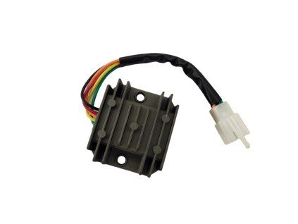 PIT02704 Regulátor napätia 5 pin KYMCO samica (1)