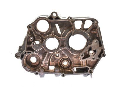 PIT02131 - Carter motor ATV 110 cu demaror superior - argintiu dreapta