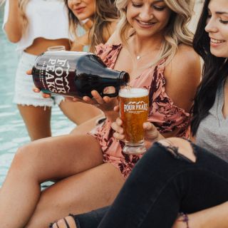 Neděle, je od slova nedělat! 🍻 • • • Sleduj FB @pivacek.cz a IG @pivacek_cz! #pivacek #pivnitacky #pivnitacek #podtacek...