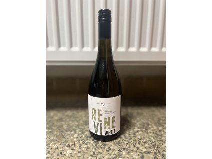 Michl. Revine bílé nealko