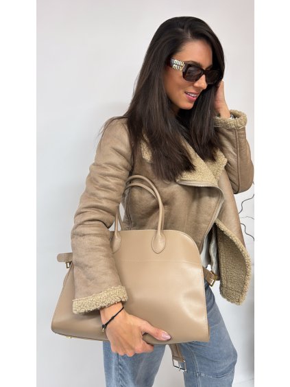 F74B91AC A926 4F49 AFB4 E1EDE90D878D