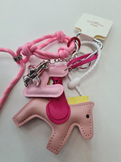 KOŽENÝ PRÍVESOK - KOŇ