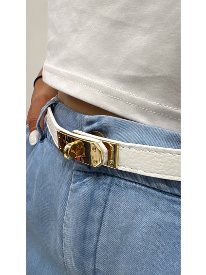 B7A448CC 91F4 450E 86E2 1869FE70F86A