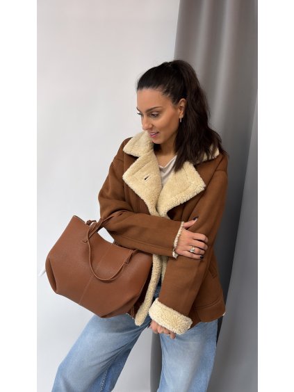 5C6C8BCB 0516 4B73 A8C7 5DD6A257C958