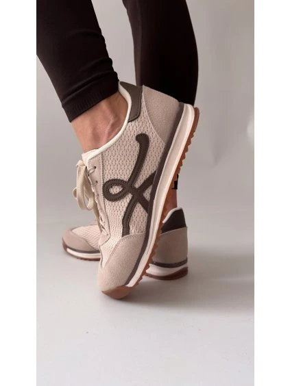 9787E2D8 E398 44CB A5F5 D8BBA845468B