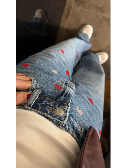 23d8563f b05e 43c1 89b3 0829a01f3c8e