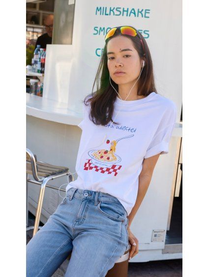 F8F0ED6C 8F51 4C17 92F3 0E3736D5043C