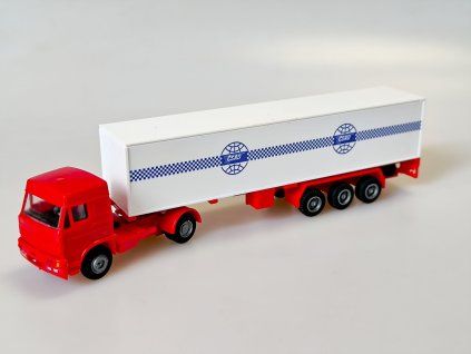 LIAZ S NÁVĚSEM SKŘÍŇ ČSAD