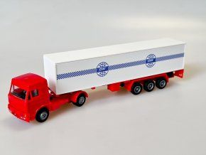 LIAZ S NÁVĚSEM SKŘÍŇ ČSAD