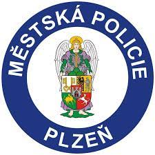 Městská policie Plzeň - Cizinec doplatil na svou nepozornost Hlídka ze  služebny Městské policie Bory zastavila v odpoledních hodinách řidiče  osobního motorového vozidla Škoda Superb, který nerespektoval zákaz vjezdu  na Americké třídě.