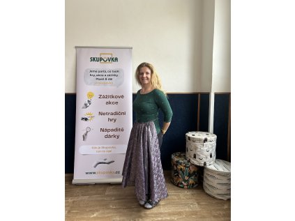 Kostým fialová zástěra