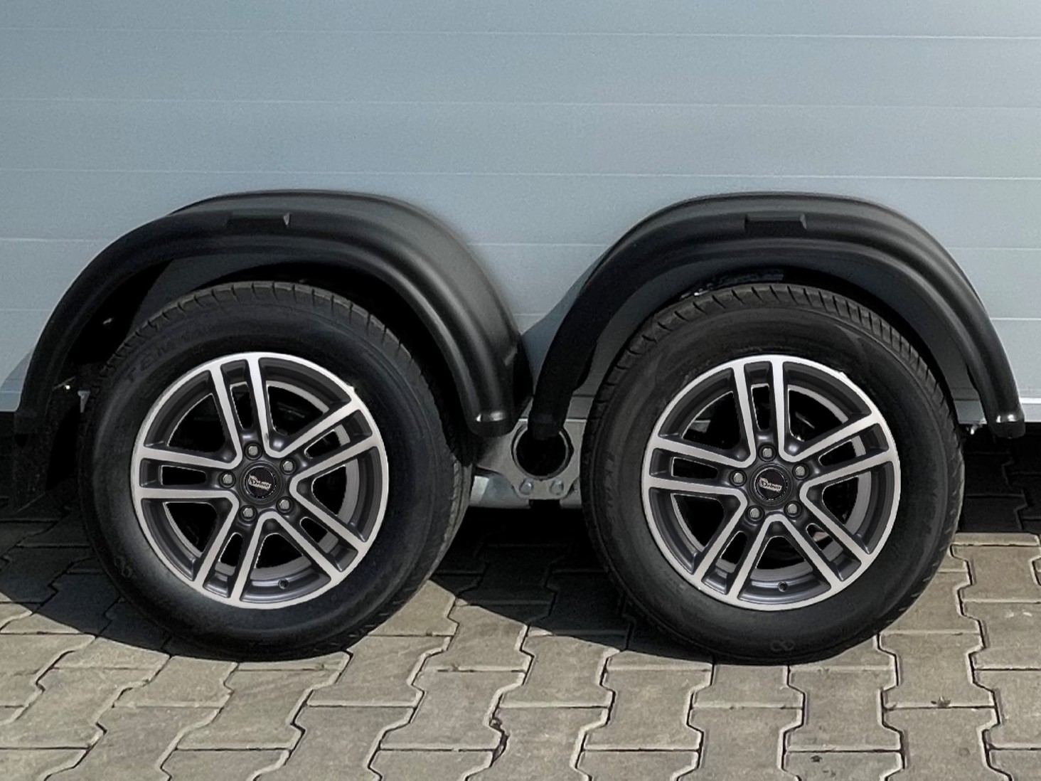 Hliníkové kolo 185/65 R14 93N, 5.5J14H2 ET30, 5x112, GREY DIAMOND_pktechnik