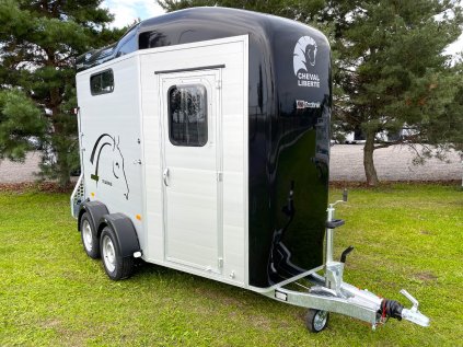 Přívěs pro 2 koně Cheval Liberte Touring Country ČERNÝ, plechové disky