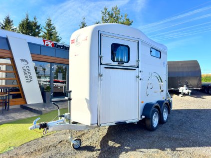 446761 46 cheval liberte touring country 01