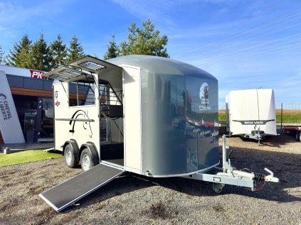 466857 41 cheval liberte maxi 3 living grau 10