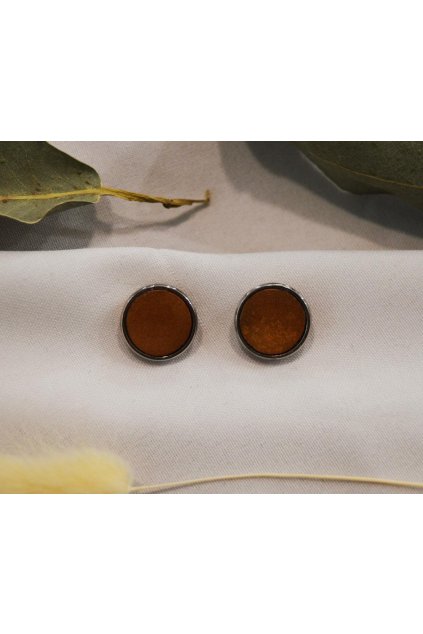 7110 nausnice z ovocnych pecek avokado 8