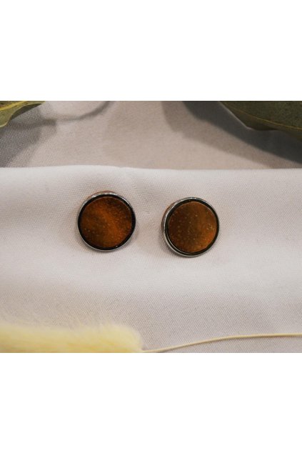 7113 nausnice z ovocnych pecek avokado 7