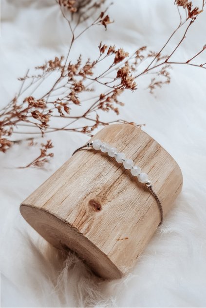 95 1 naramek mesicni kamen se stribrnymi koralky my story 1 2