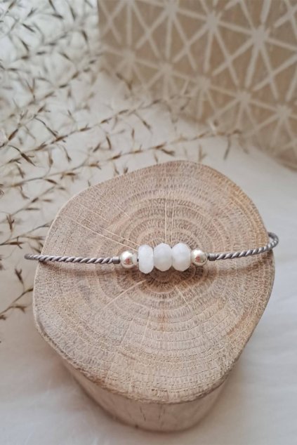 188 naramek mesicni kamen 3 kulicky na sede snurce se stribrnymi koralky my story 2