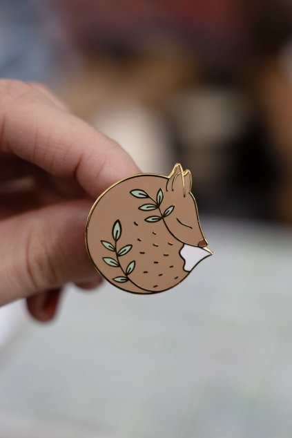 18507 1 odznacek spici listicka