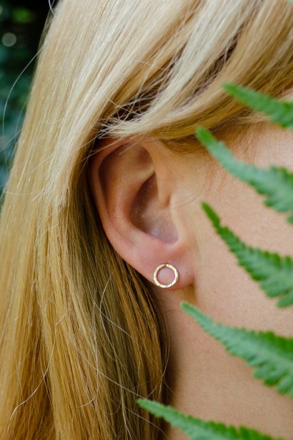 Nausnice minimal circle1