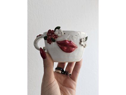 Keramická šálka Pusinka