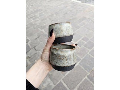 Čierno - bežový pohárik