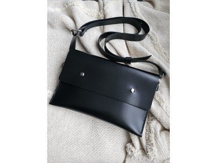 Kožená ľadvinka čierna