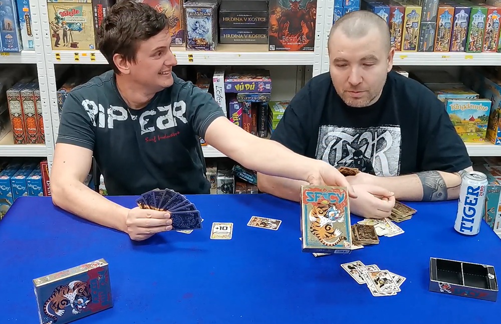 VIDEO: Blackfire Pikantní kočky - představení