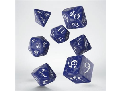 sada 7 kostek classic dice set modra bila scle12