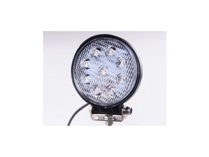 pracovný reflektor pre 10V až 30V   Technické údaje: pre napätie od 10V do 30V vysoký svetelný tok 1800lm (odpovedá svetelnému toku H1, H3 alebo H7) farba svetla 6000K (denné svetlo) vyžarovací uhol: 20 stupňov 9ks vysoko účinných 3W SMD čipov stupeň krytia: IP67 priemer 115mm x hĺbka 43mm, hliníkové telo materiál šošovky: PMMA upevnenie na konzolu, skrutka M8 určené ako pomocný svetlomet pre pracovné stroje spotreba prúdu pri 13,8V: 1,35A homologizácia: CE/RoHs/ECE R10
