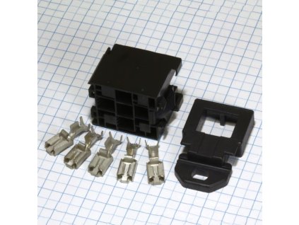 Púzdro je vhodné pre relé spínacie aj prepínacie - kontakty 6,3mm Kit obsahuje - púzdro 45.12420, držiak držiaka 03.00430 (01.00440) a 5 dutiniek 11.07010 (11.07000)