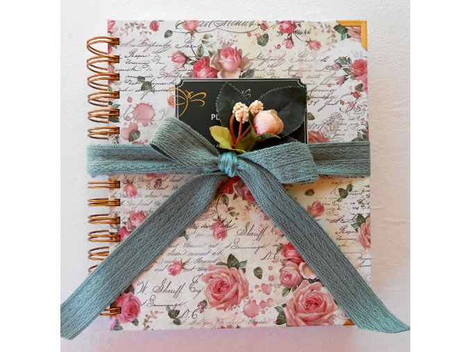 Růže velký s mašlí a růží