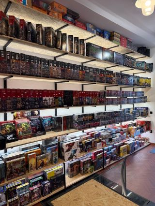 🎲⚔️ Proč nakupovat Warhammer právě u Plastic Wargaming? ⚔️🎲 Warhammer není jen hra. Je to hobby, komunita, kreativita a...