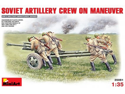 1/35 Soviet Artillery Crew on Maneuver