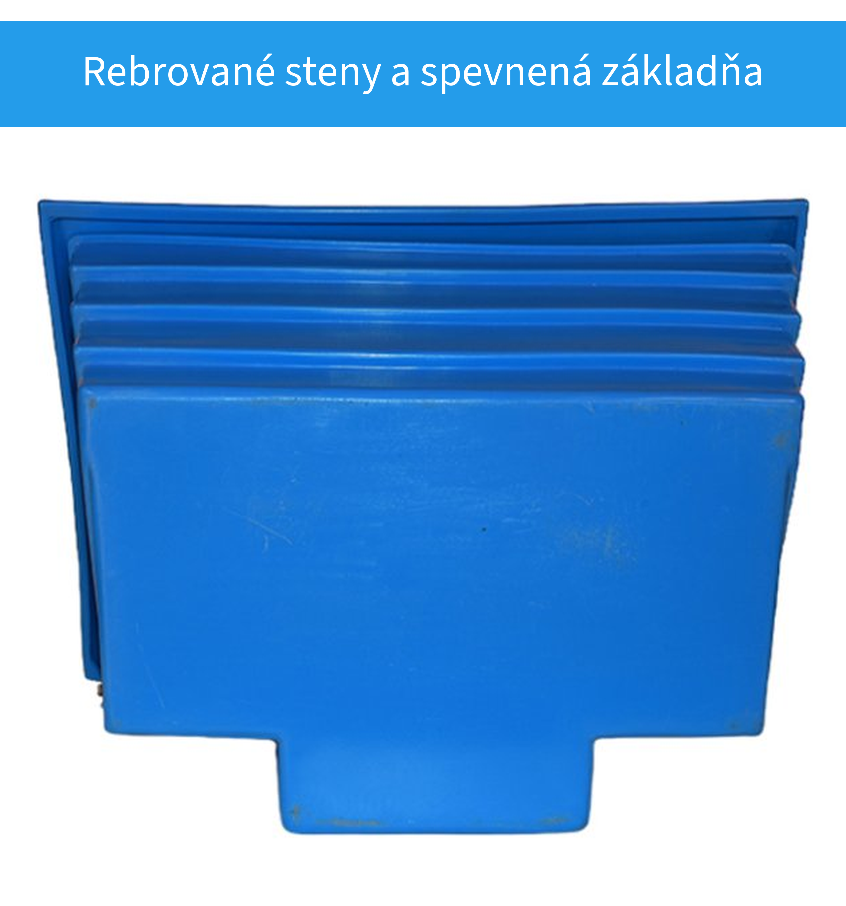 Rebrované steny nádoby na posypový materiál