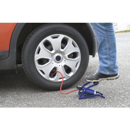 Hustilka nožná s manometrom jednopiestová