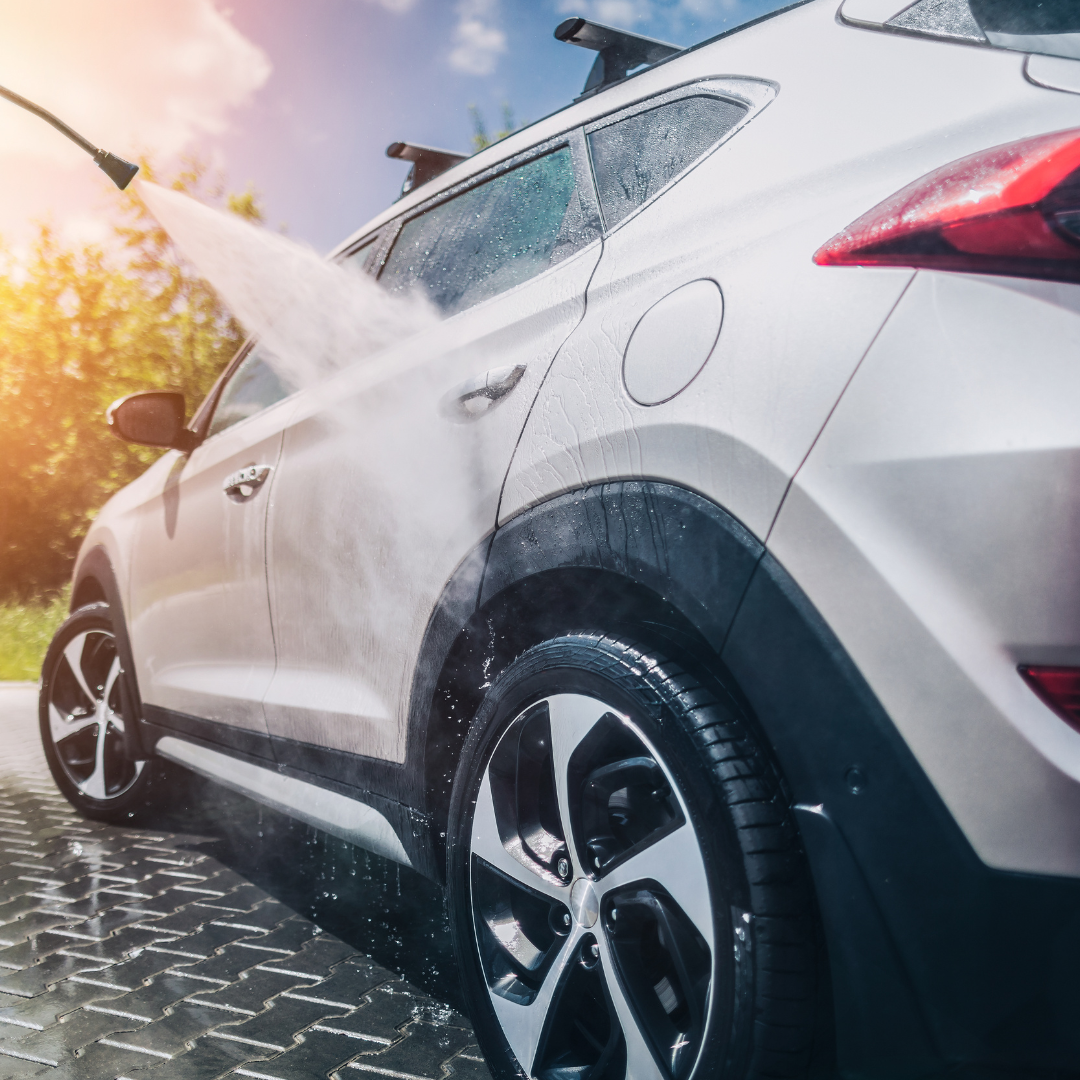 Jak ušetřit čas při mytí auta, kola, dlažby a chodníku