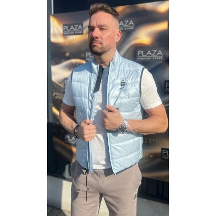 EEA62386 44F0 4BF6 9BA2 91251A012036