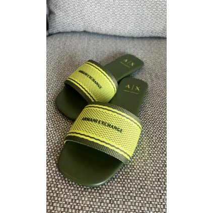 7B47BB55 3D45 4BE1 8D4D 0527C534162A