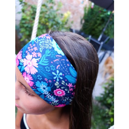 Sedmikrásky na modré