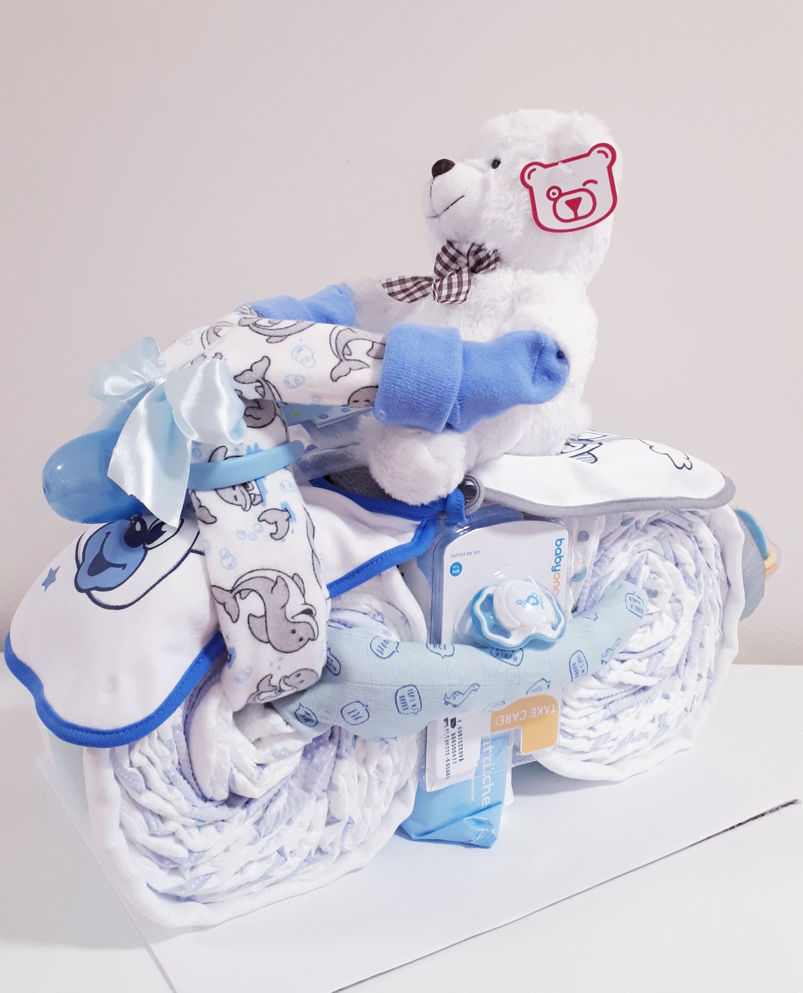 Jak vyrobit motorku z plen – originální dárek pro miminko