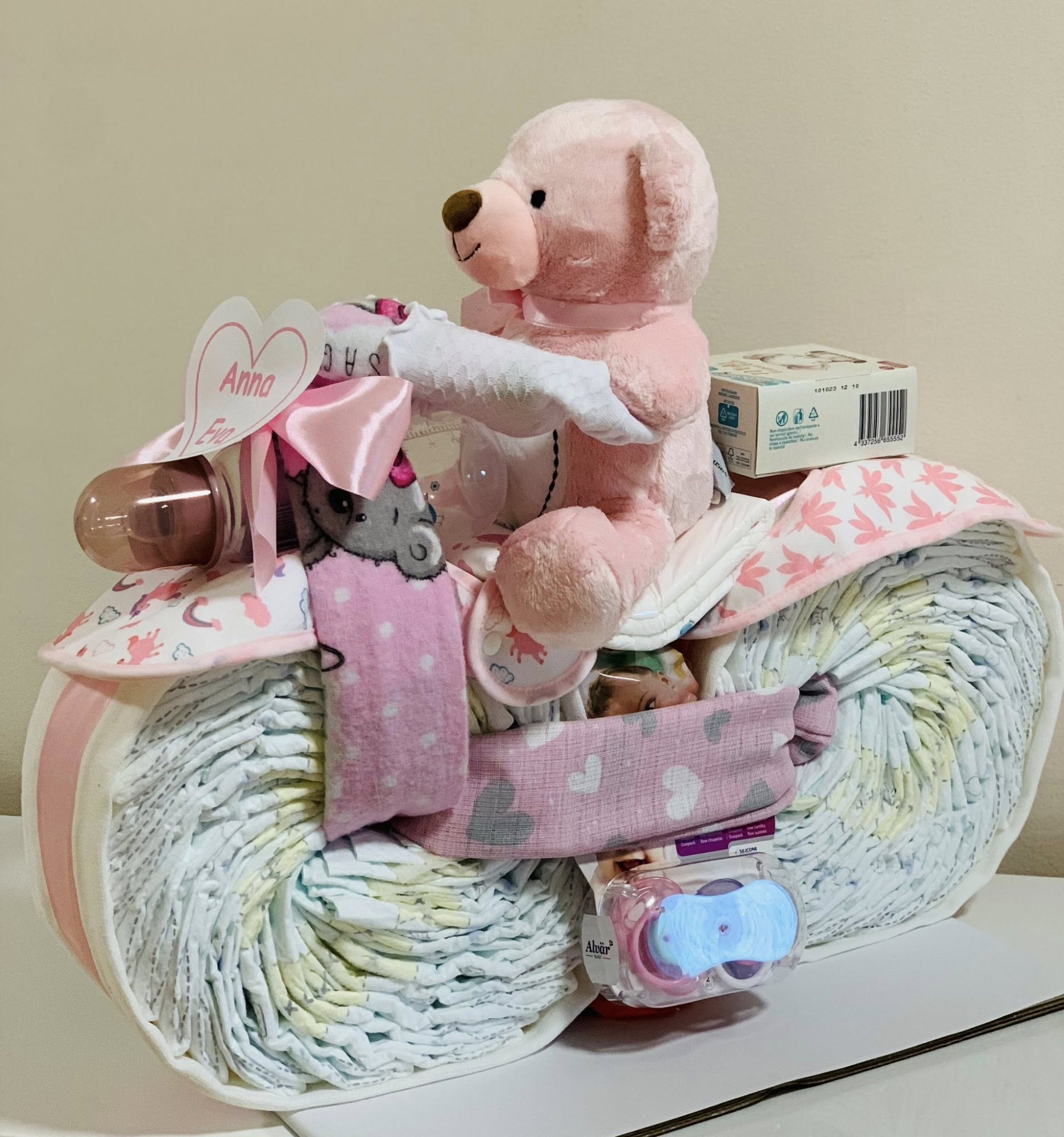 Jak uspořádat baby shower? Tipy na dárky, dekorace a program