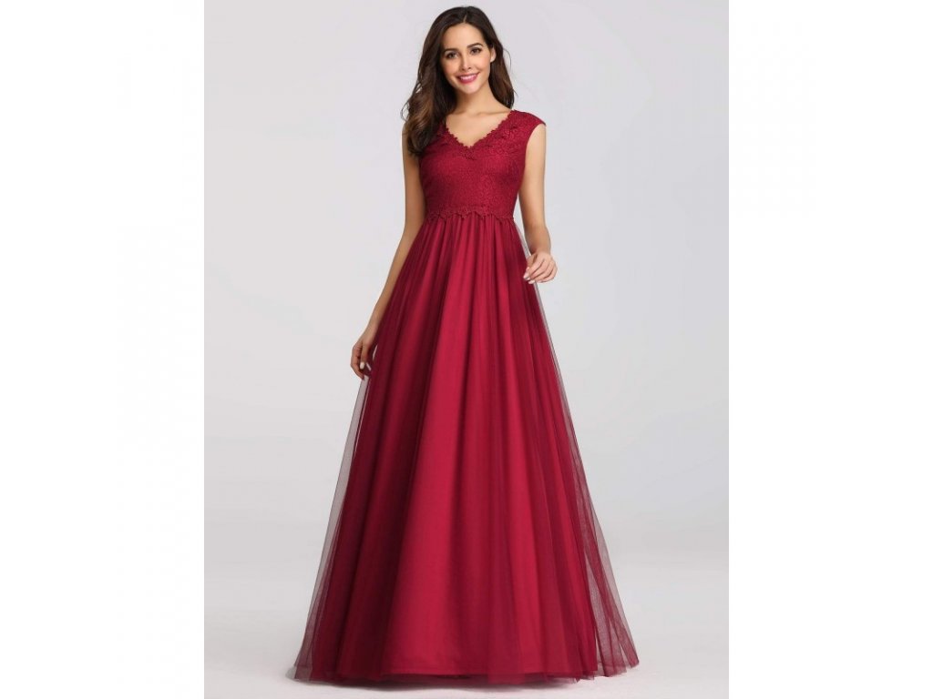 červené dlouhé společenské šaty s tylovou sukní - Plesová móda