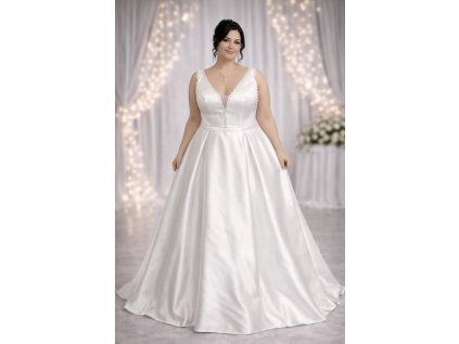 svatební šaty Vilma na silnější modelce